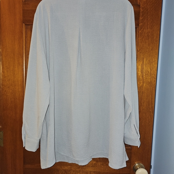 Hilary Radley Women's Light Blue Blouse - Picture 3 of 3